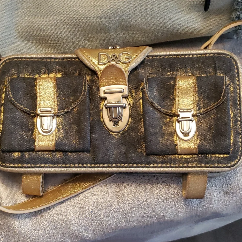 Dolce & Gabbana vintage purse. - Picture 10 of 10